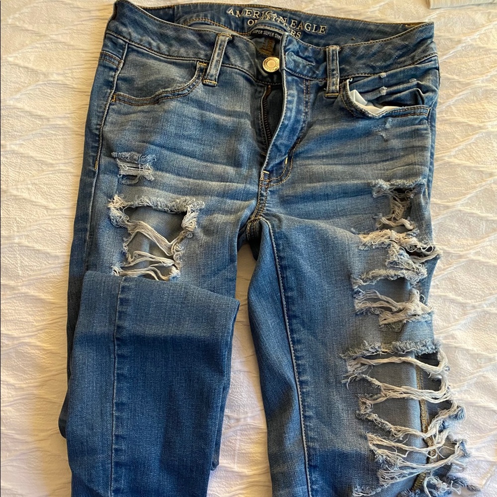 AMERICAN EAGLE skinny jeans
